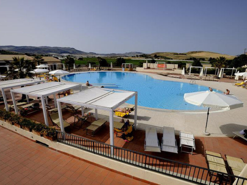 Club Sikania Resort