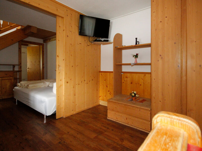 Pokoj 100.9