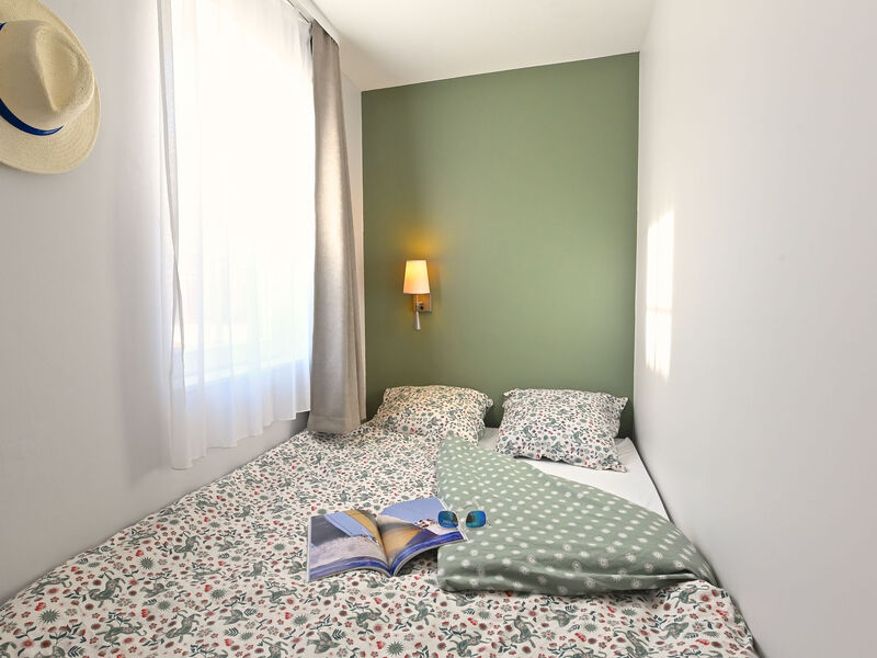 Pokoj 83