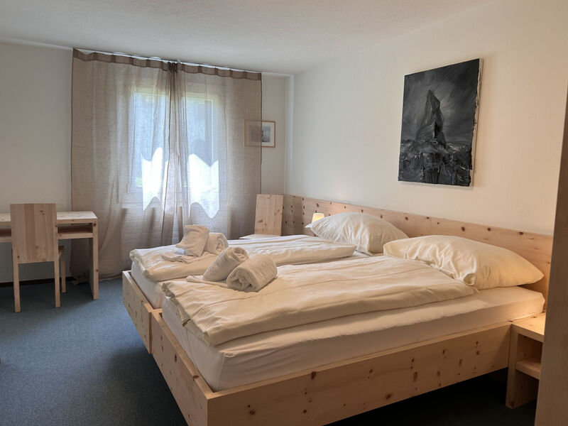 Pokoj 100