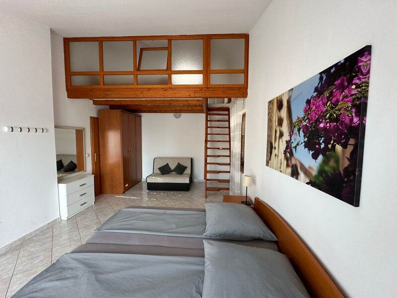 Pokoj 1