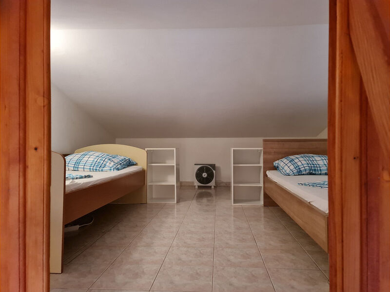 Pokoj 1