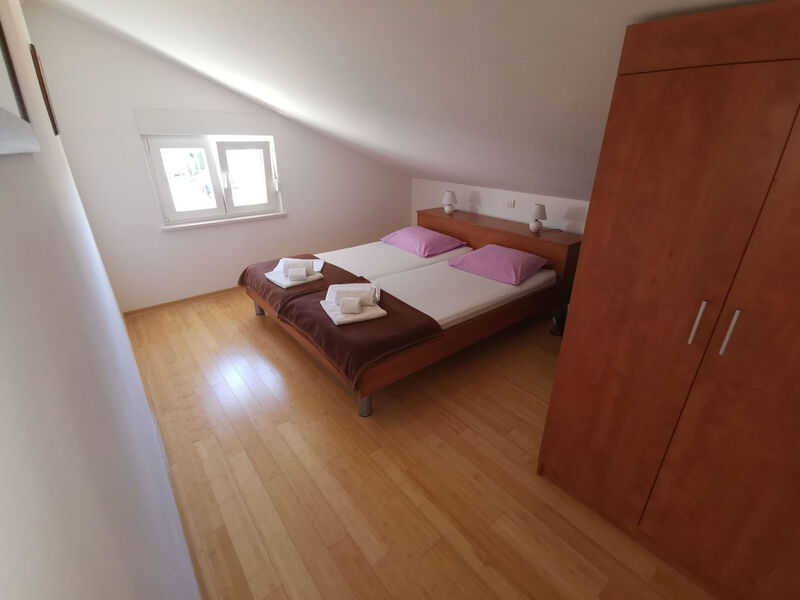 Pokoj 1