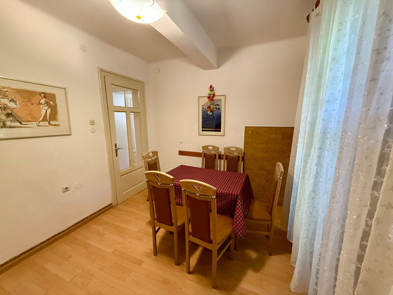 Pokoj 1
